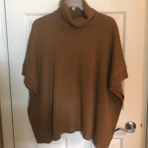 Turtle neck pancho